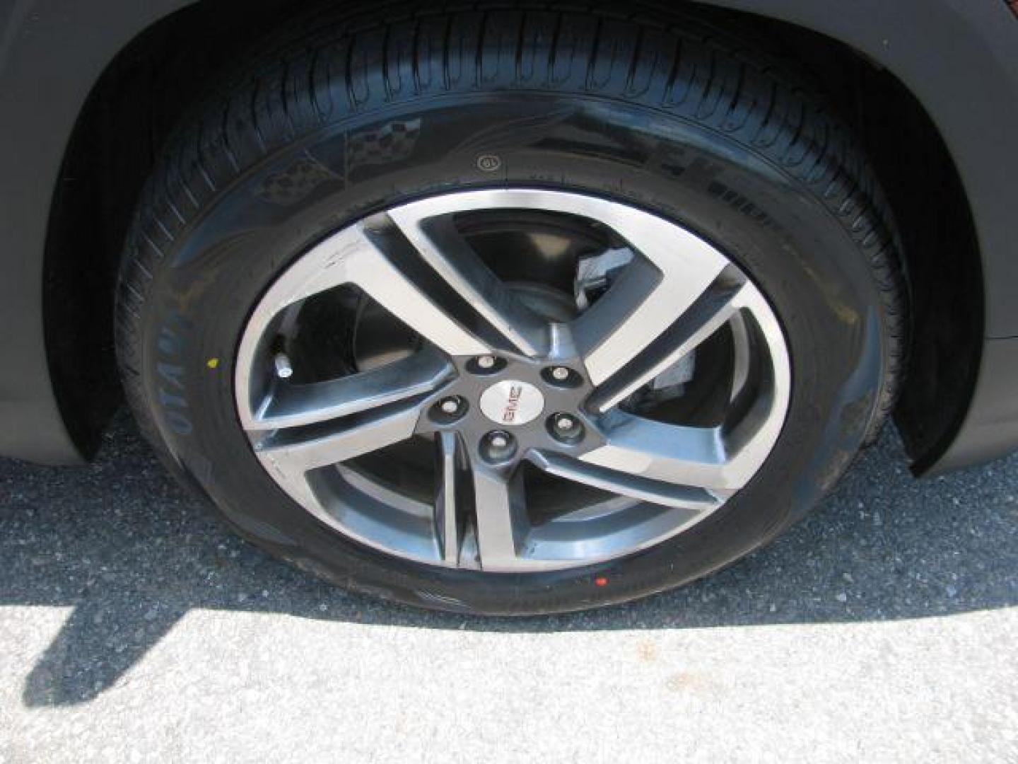 2019 Orange GMC Terrain SLT (3GKALPEV6KL) with an 1.5L I-4 gasoline direct injection engine, Automatic transmission, located at 2443 Albert Pike, Hot Springs, AR, 71913, (501) 623-6255, 34.492222, -93.109993 - Photo#6