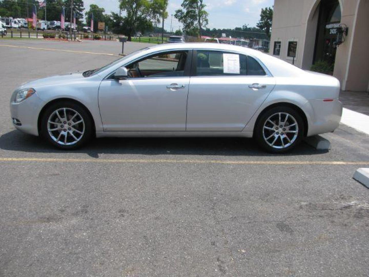 2009 Silver Chevrolet Malibu LTZ (1G1ZK57BX9F) with an 2.4L engine, Automatic transmission, located at 2443 Albert Pike, Hot Springs, AR, 71913, (501) 623-6255, 34.492222, -93.109993 - Photo#1