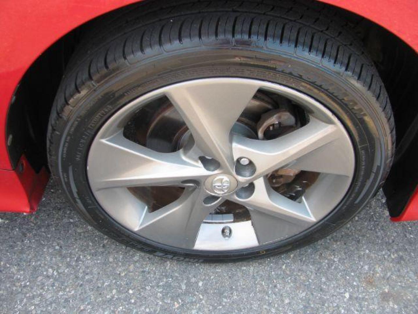 2012 Red Toyota Camry SE V6 (4T1BK1FK4CU) with an 3.5L V-6 DOHC engine, Automatic transmission, located at 2443 Albert Pike, Hot Springs, AR, 71913, (501) 623-6255, 34.492222, -93.109993 - Photo#6