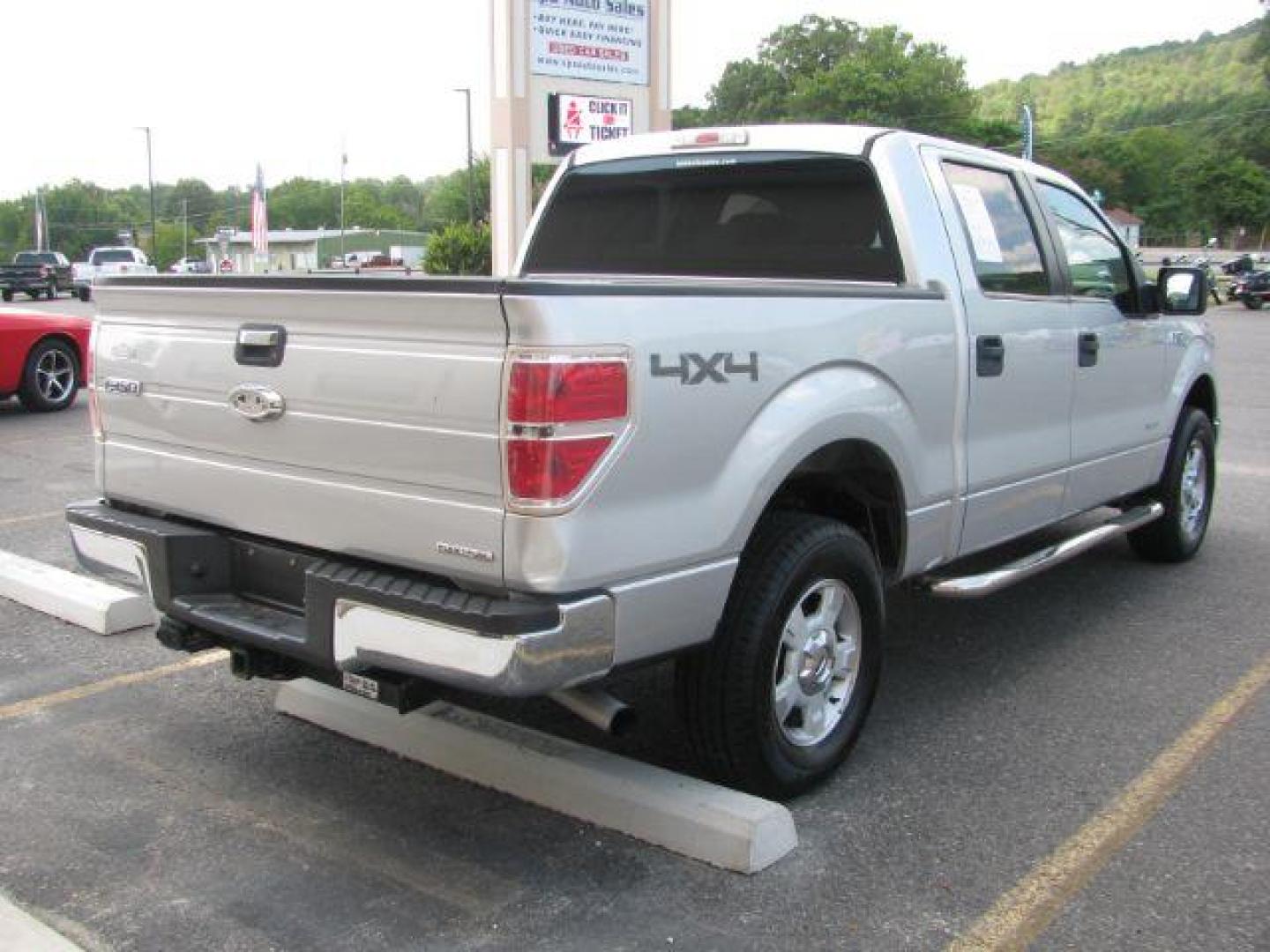 2014 Silver Ford F-150 XLT (1FTFW1ET0EK) with an EcoBoost 3.5L V-6 gasoline direct injection engine, Automatic transmission, located at 2443 Albert Pike, Hot Springs, AR, 71913, (501) 623-6255, 34.492222, -93.109993 - Photo#4