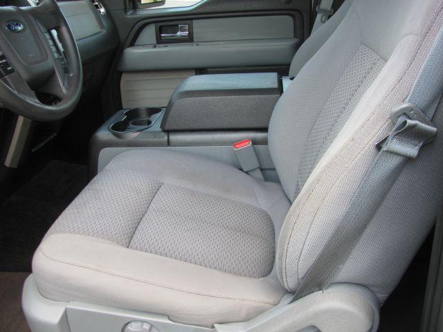 2014 Silver Ford F-150 XLT (1FTFW1ET0EK) with an EcoBoost 3.5L V-6 gasoline direct injection engine, Automatic transmission, located at 2443 Albert Pike, Hot Springs, AR, 71913, (501) 623-6255, 34.492222, -93.109993 - Photo#9