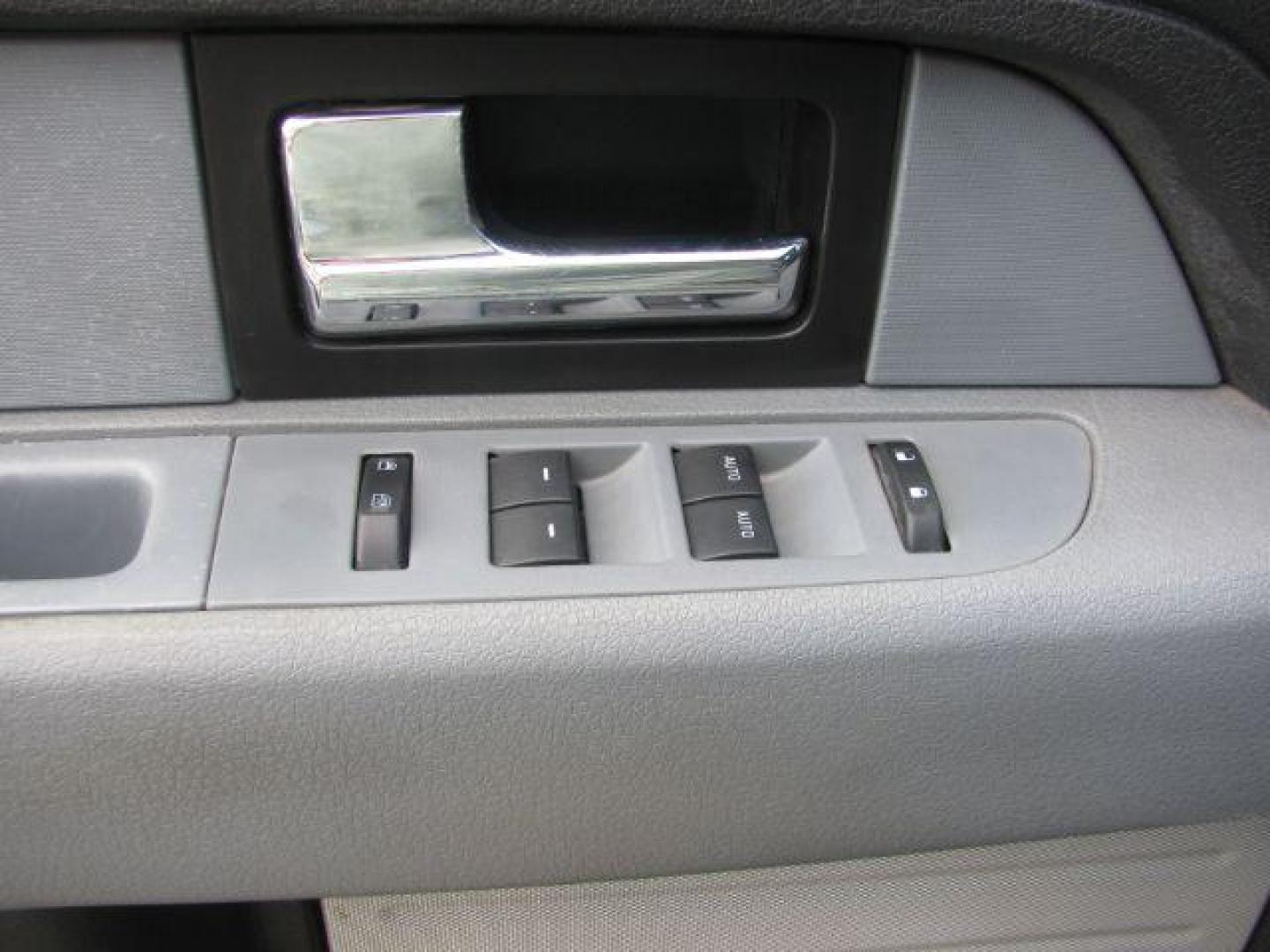 2014 Silver Ford F-150 XLT (1FTFW1ET0EK) with an EcoBoost 3.5L V-6 gasoline direct injection engine, Automatic transmission, located at 2443 Albert Pike, Hot Springs, AR, 71913, (501) 623-6255, 34.492222, -93.109993 - Photo#11