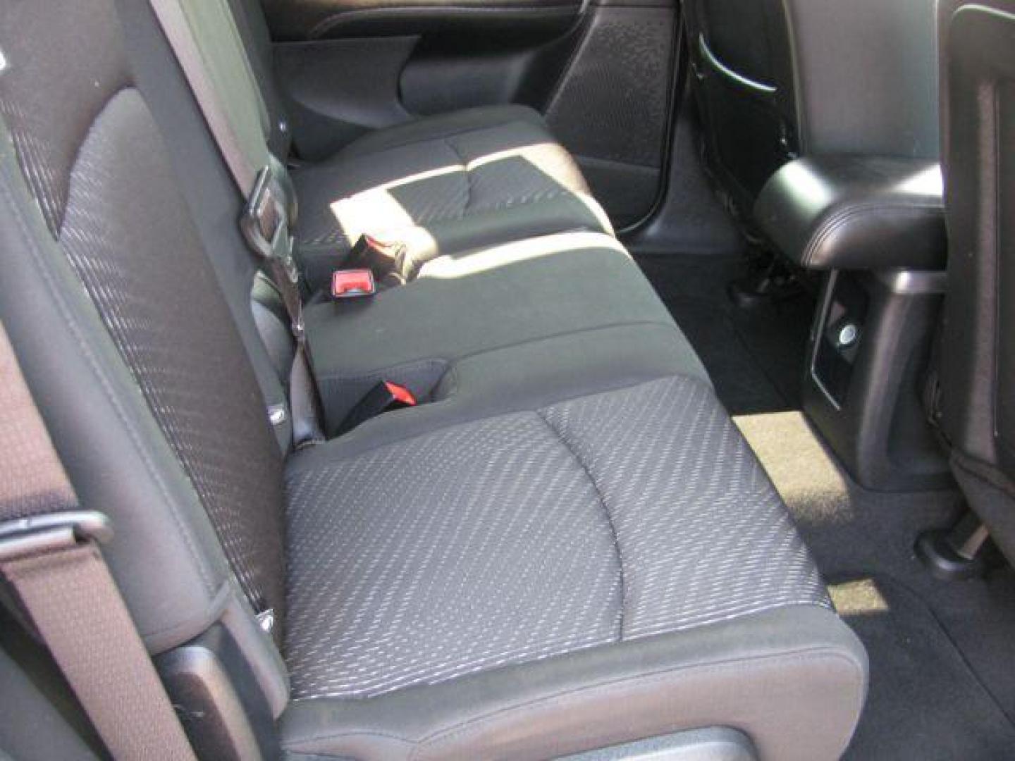 2011 Gray Dodge Journey Mainstreet (3D4PG1FG6BT) with an 3.6L V-6 DOHC engine, Automatic transmission, located at 2443 Albert Pike, Hot Springs, AR, 71913, (501) 623-6255, 34.492222, -93.109993 - Photo#7