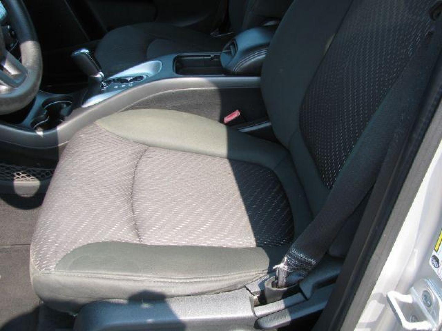 2011 Gray Dodge Journey Mainstreet (3D4PG1FG6BT) with an 3.6L V-6 DOHC engine, Automatic transmission, located at 2443 Albert Pike, Hot Springs, AR, 71913, (501) 623-6255, 34.492222, -93.109993 - Photo#8
