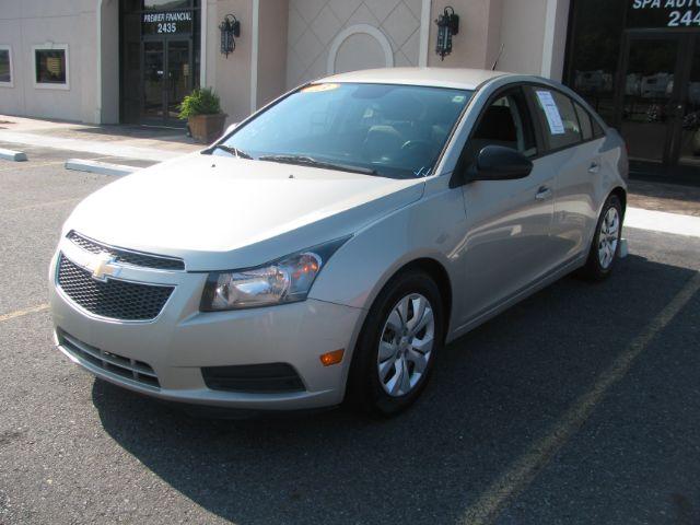 photo of 2013 Chevrolet Cruze LS Auto