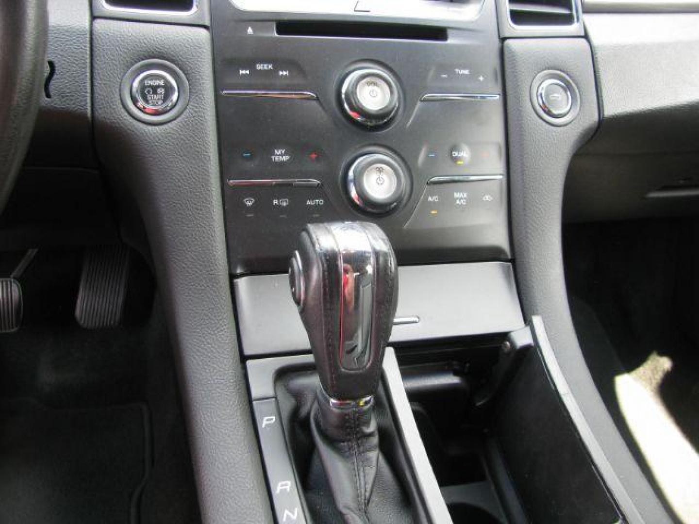2016 Black Ford Taurus SEL (1FAHP2E87GG) with an EcoBoost 2L I-4 gasoline direct injection engine, Automatic transmission, located at 2443 Albert Pike, Hot Springs, AR, 71913, (501) 623-6255, 34.492222, -93.109993 - Photo#9