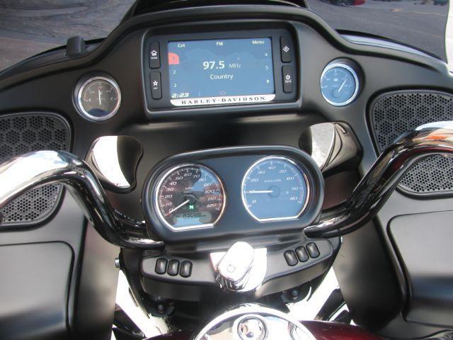 2017 Maroon Harley-Davidson Road Glide Ultra Road Glide Ultra (1HD1KGD16HB) with an 1746 engine, Manual transmission, located at 2443 Albert Pike, Hot Springs, AR, 71913, (501) 623-6255, 34.492222, -93.109993 - Photo#6