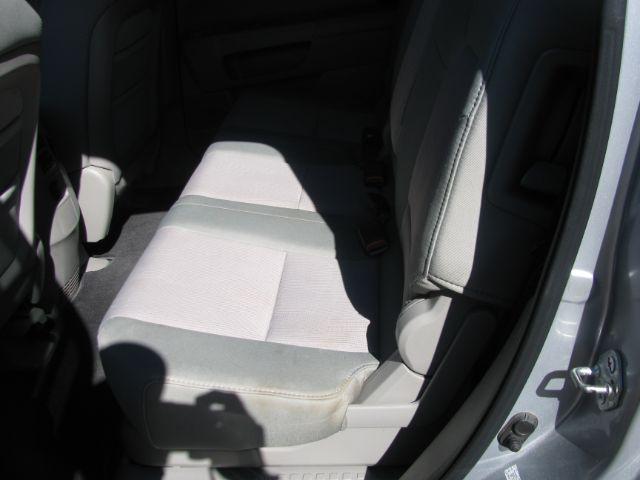 2011 Silver Honda Pilot EX (5FNYF3H49BB) with an 3.5L V-6 i-VTEC VCM variable valve control engine, located at 2443 Albert Pike, Hot Springs, AR, 71913, (501) 623-6255, 34.492222, -93.109993 - Photo#6