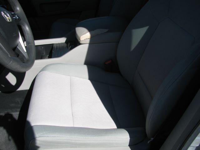 2011 Silver Honda Pilot EX (5FNYF3H49BB) with an 3.5L V-6 i-VTEC VCM variable valve control engine, located at 2443 Albert Pike, Hot Springs, AR, 71913, (501) 623-6255, 34.492222, -93.109993 - Photo#7