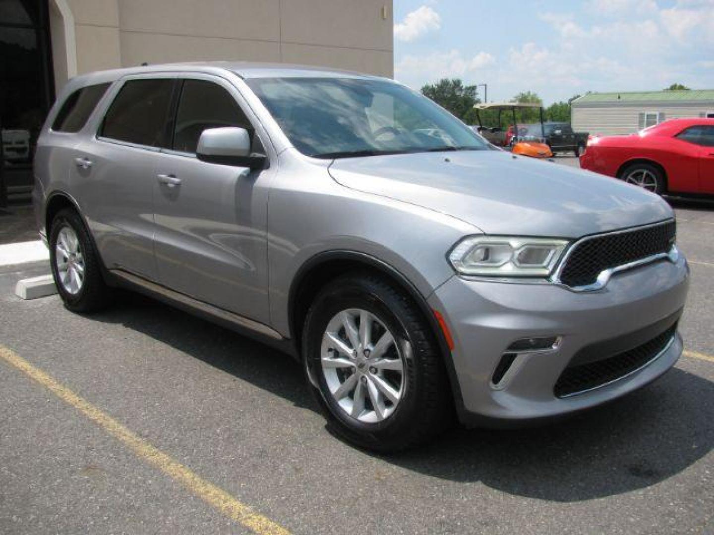 2021 Silver Dodge Durango SXT RWD (1C4RDHAG2MC) with an Pentastar 3.6L V-6 DOHC engine, Automatic transmission, located at 2443 Albert Pike, Hot Springs, AR, 71913, (501) 623-6255, 34.492222, -93.109993 - Photo#5