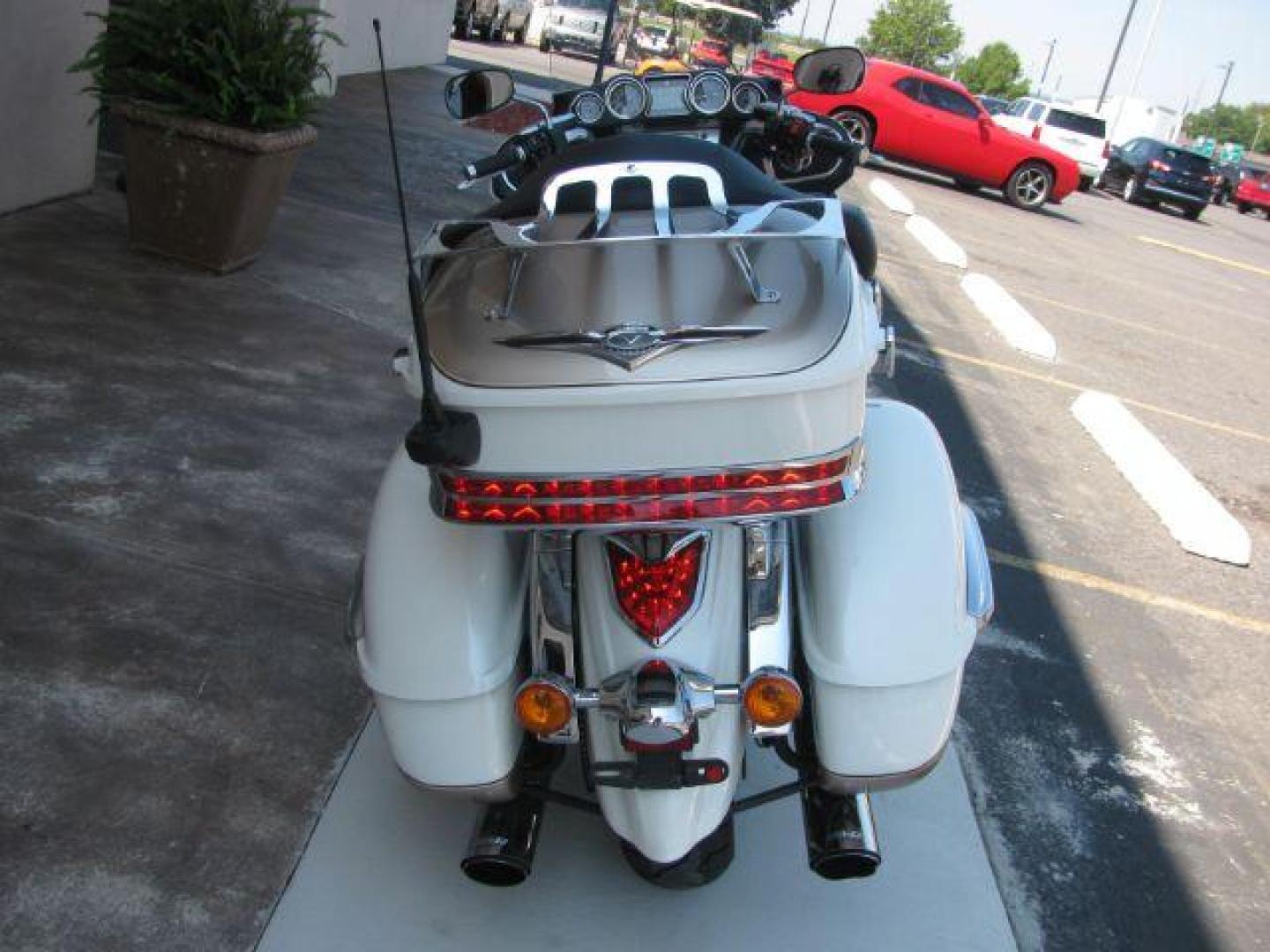 2012 White Kawasaki Vulcan 1700 Voyager ABS Voyager (JKBVNRB13CA) with an 1700cc engine, Manual transmission, located at 2443 Albert Pike, Hot Springs, AR, 71913, (501) 623-6255, 34.492222, -93.109993 - Photo#2