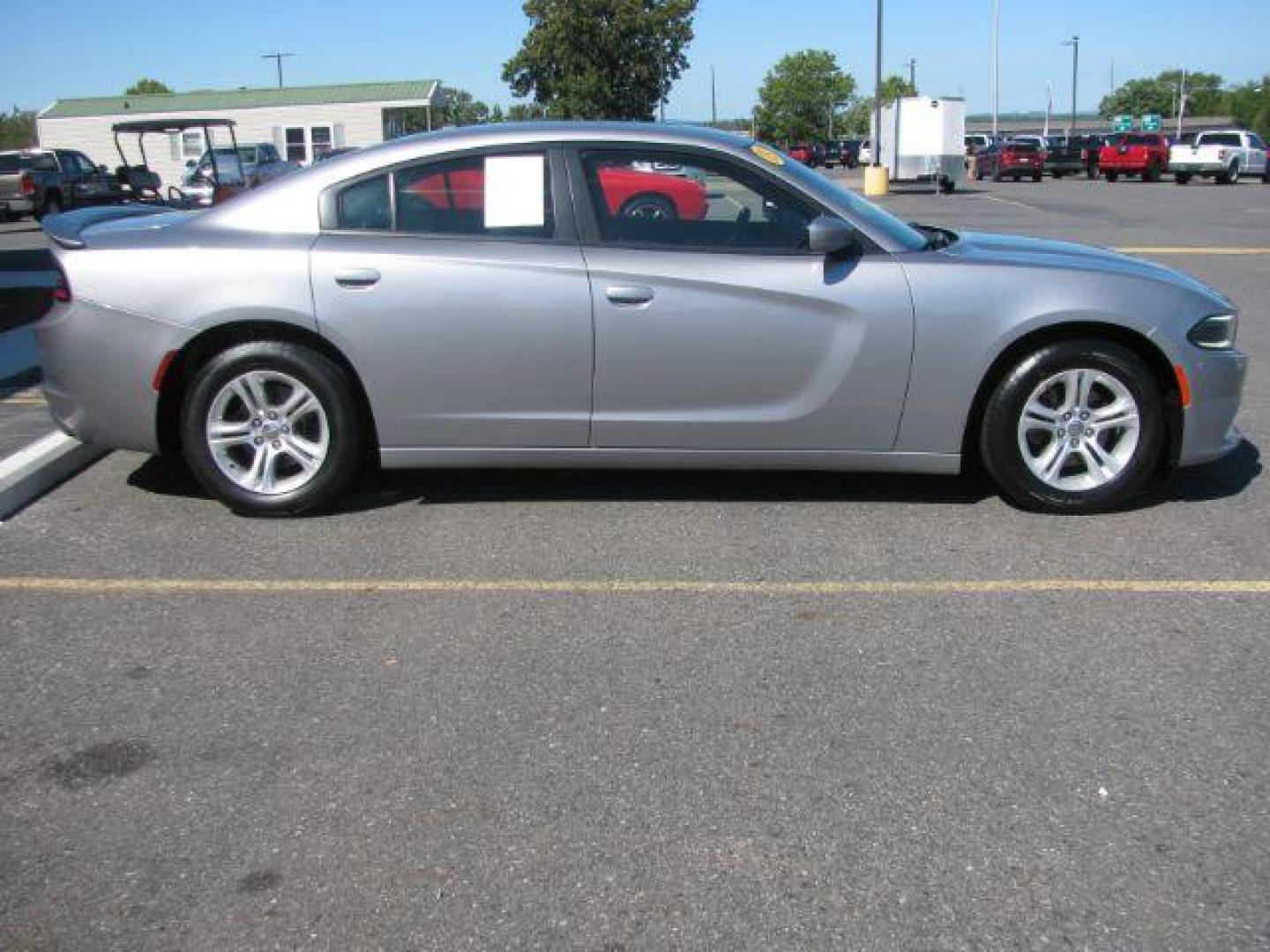 2015 Gray Dodge Charger SE (2C3CDXBG1FH) with an 3.6L V-6 DOHC engine, Automatic transmission, located at 2443 Albert Pike, Hot Springs, AR, 71913, (501) 623-6255, 34.492222, -93.109993 - Photo#1