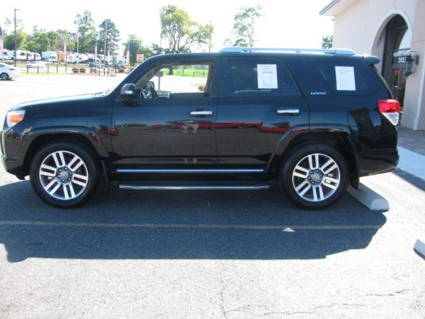 2012 Black Toyota 4Runner Limited (JTEZU5JRXC5) with an 4L V-6 DOHC engine, Automatic transmission, located at 2443 Albert Pike, Hot Springs, AR, 71913, (501) 623-6255, 34.492222, -93.109993 - Photo#4