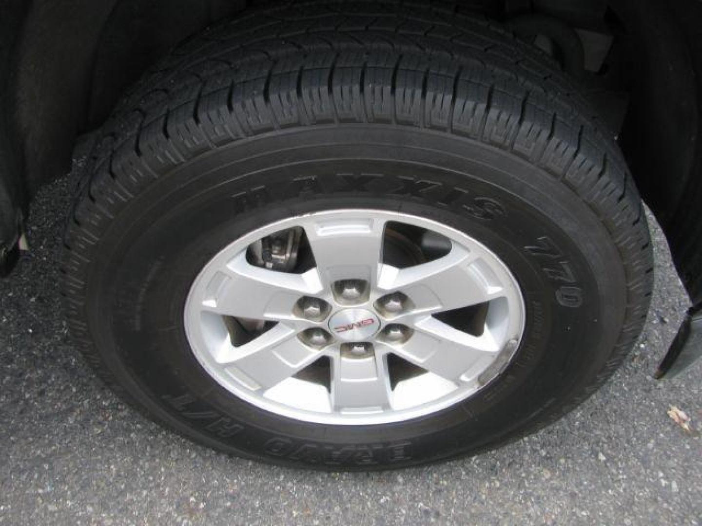 2017 Black GMC Canyon Base (1GTG5BEA0H1) with an 2.5l engine, Automatic transmission, located at 2443 Albert Pike, Hot Springs, AR, 71913, (501) 623-6255, 34.492222, -93.109993 - Photo#7