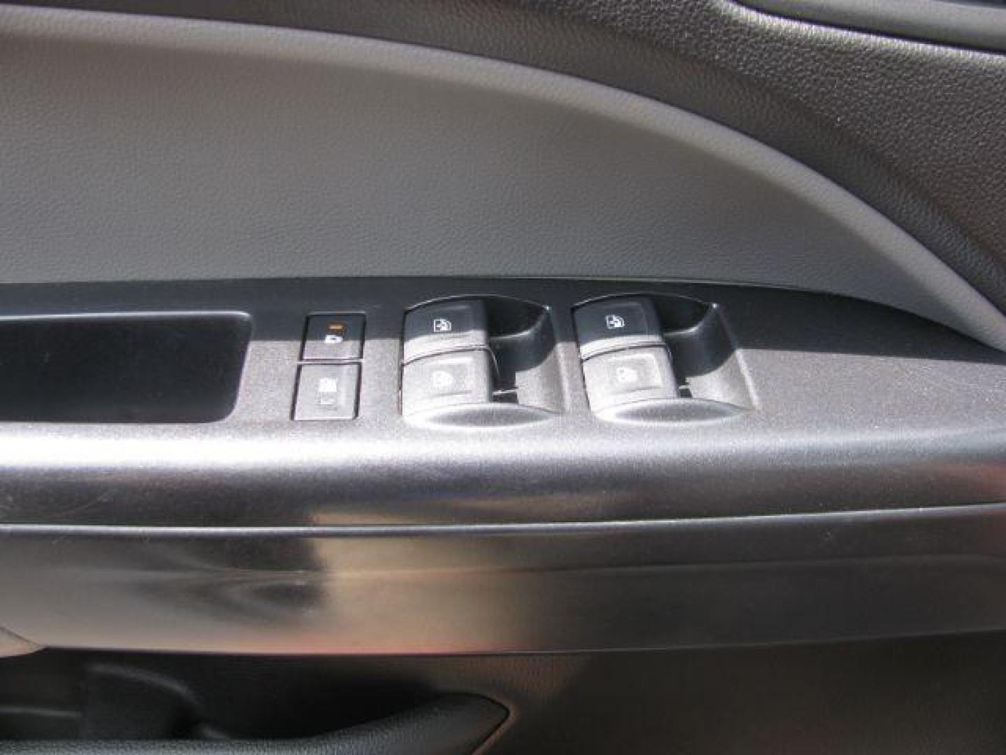 2017 Black GMC Canyon Base (1GTG5BEA0H1) with an 2.5l engine, Automatic transmission, located at 2443 Albert Pike, Hot Springs, AR, 71913, (501) 623-6255, 34.492222, -93.109993 - Photo#11