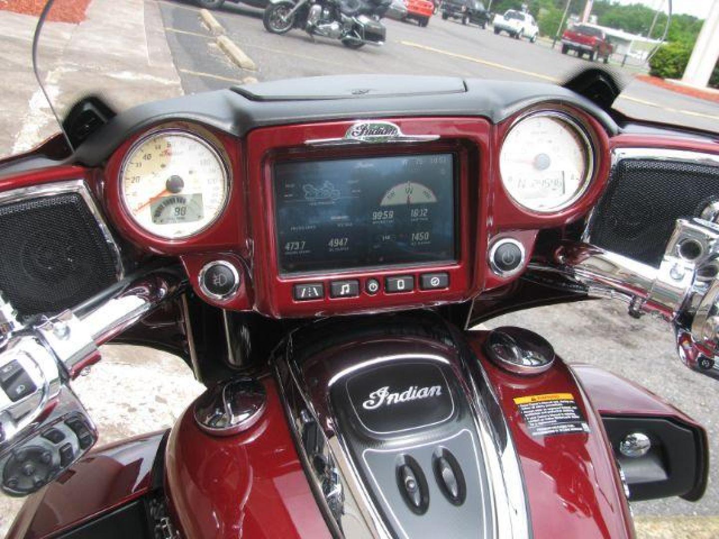 2017 Maroon Indian Roadster Roadmaster (56KTRAAA5H3) with an 1811cc engine, Manual transmission, located at 2443 Albert Pike, Hot Springs, AR, 71913, (501) 623-6255, 34.492222, -93.109993 - Photo#4