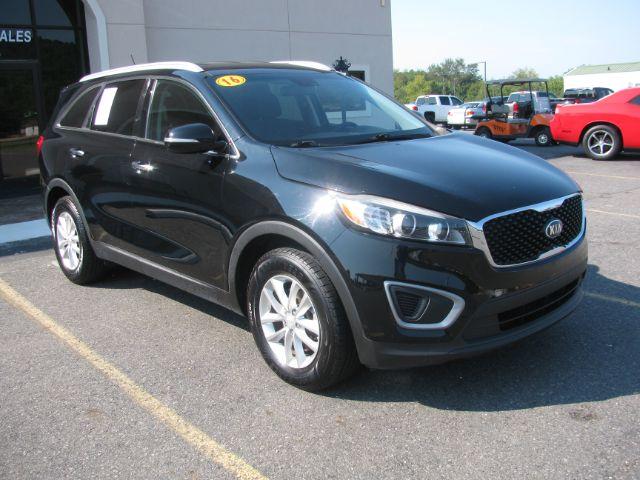 photo of 2016 Kia Sorento 2.4L LX