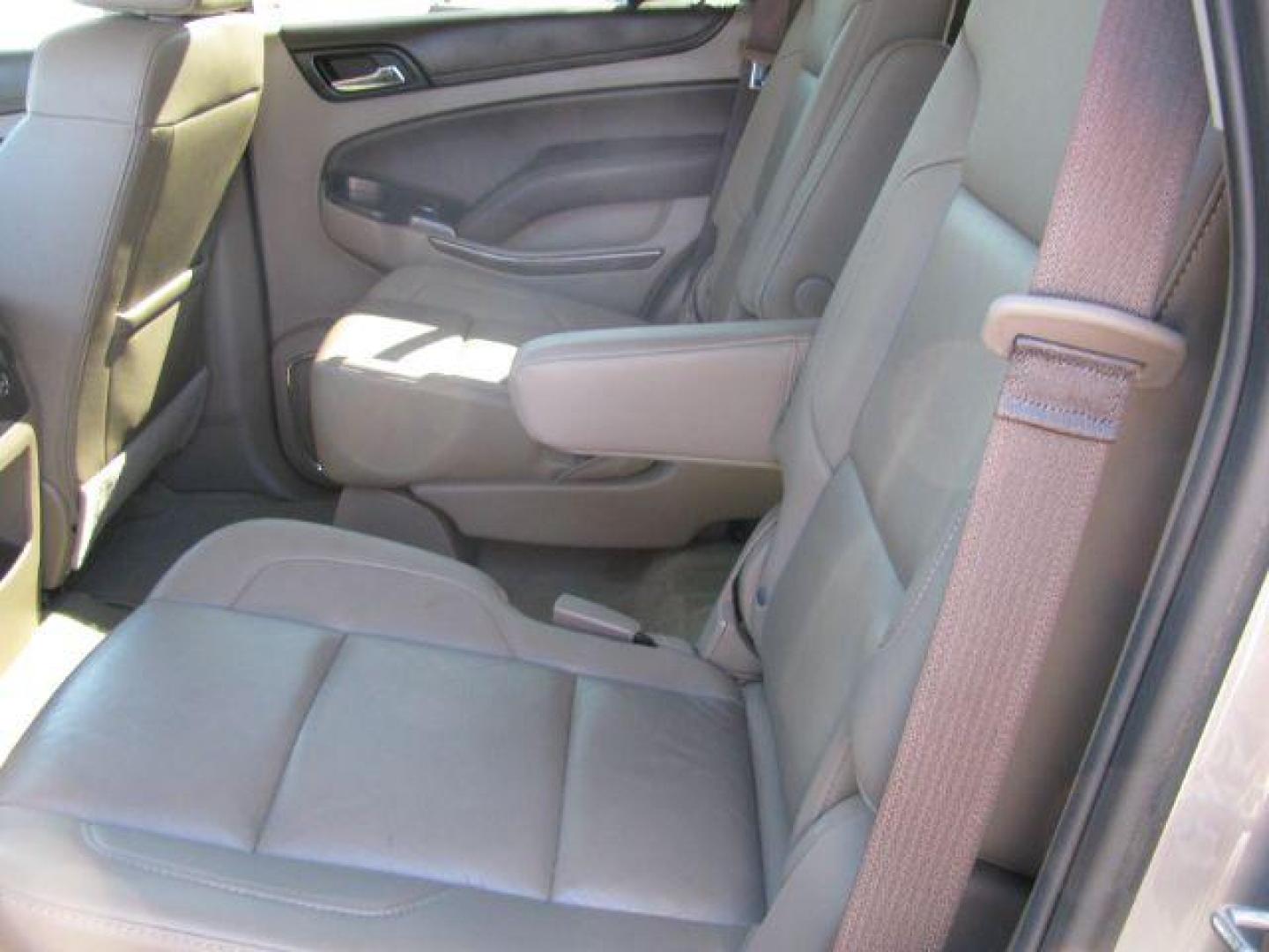 2017 Tan Chevrolet Tahoe LT (1GNSCBKC8HR) with an EcoTec3 5.3L V-8 gasoline direct injection engine, Automatic transmission, located at 2443 Albert Pike, Hot Springs, AR, 71913, (501) 623-6255, 34.492222, -93.109993 - Photo#7