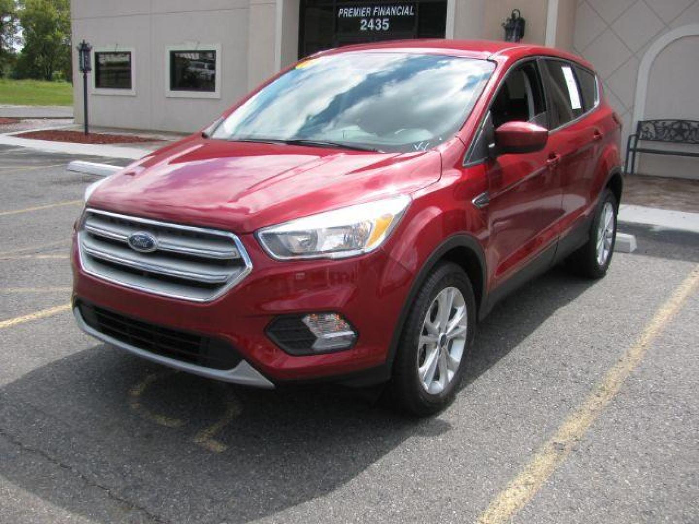 2019 Red Ford Escape SE (1FMCU9GD9KU) with an EcoBoost 1.5L I-4 gasoline direct injection engine, Automatic transmission, located at 2443 Albert Pike, Hot Springs, AR, 71913, (501) 623-6255, 34.492222, -93.109993 - Photo#0