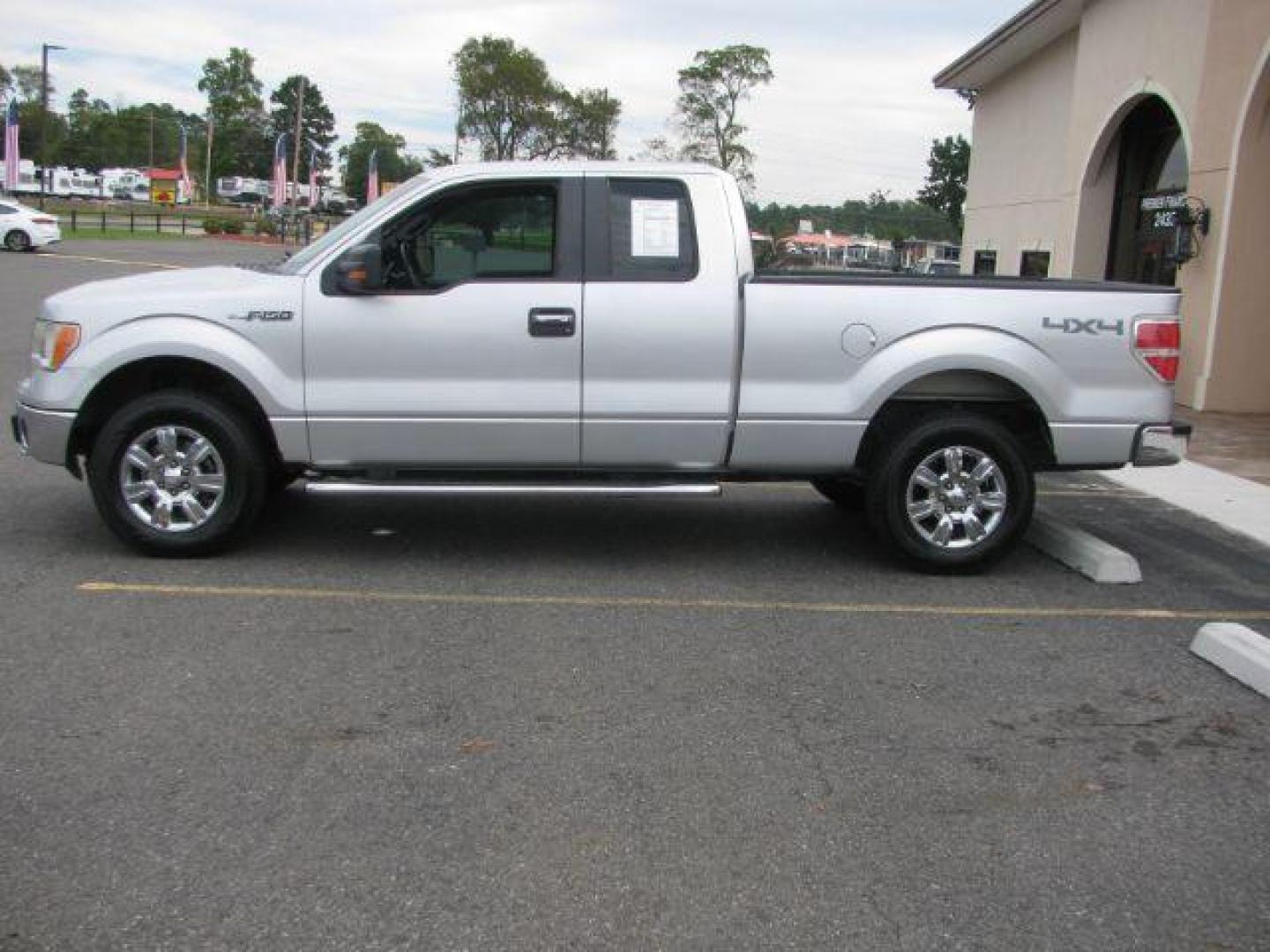 2012 Silver /Steel Gray Ford F-150 XLT (1FTFX1EF8CF) with an 5L V-8 DOHC engine, Automatic transmission, located at 2443 Albert Pike, Hot Springs, AR, 71913, (501) 623-6255, 34.492222, -93.109993 - Photo#1