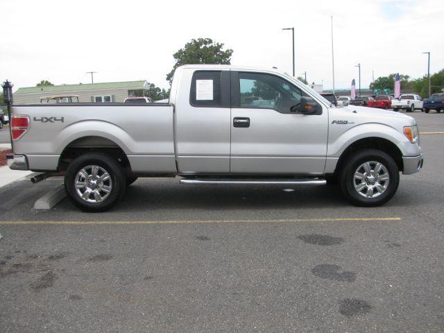2012 Silver /Steel Gray Ford F-150 XLT (1FTFX1EF8CF) with an 5L V-8 DOHC engine, Automatic transmission, located at 2443 Albert Pike, Hot Springs, AR, 71913, (501) 623-6255, 34.492222, -93.109993 - Photo#4