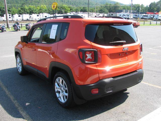 2015 Orange Jeep Renegade Latitude (ZACCJABT8FP) with an MultiAir2 Tigershark 2.4L I-4 variable valve contr engine, Automatic transmission, located at 2443 Albert Pike, Hot Springs, AR, 71913, (501) 623-6255, 34.492222, -93.109993 - Photo#3
