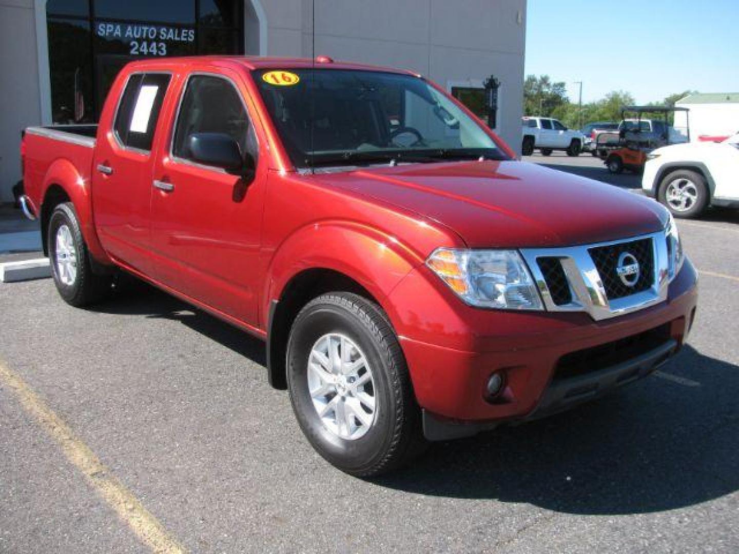 2016 Maroon Nissan Frontier SV (1N6AD0EV3GN) with an VQ 4L V-6 DOHC engine, Automatic transmission, located at 2443 Albert Pike, Hot Springs, AR, 71913, (501) 623-6255, 34.492222, -93.109993 - Photo#0