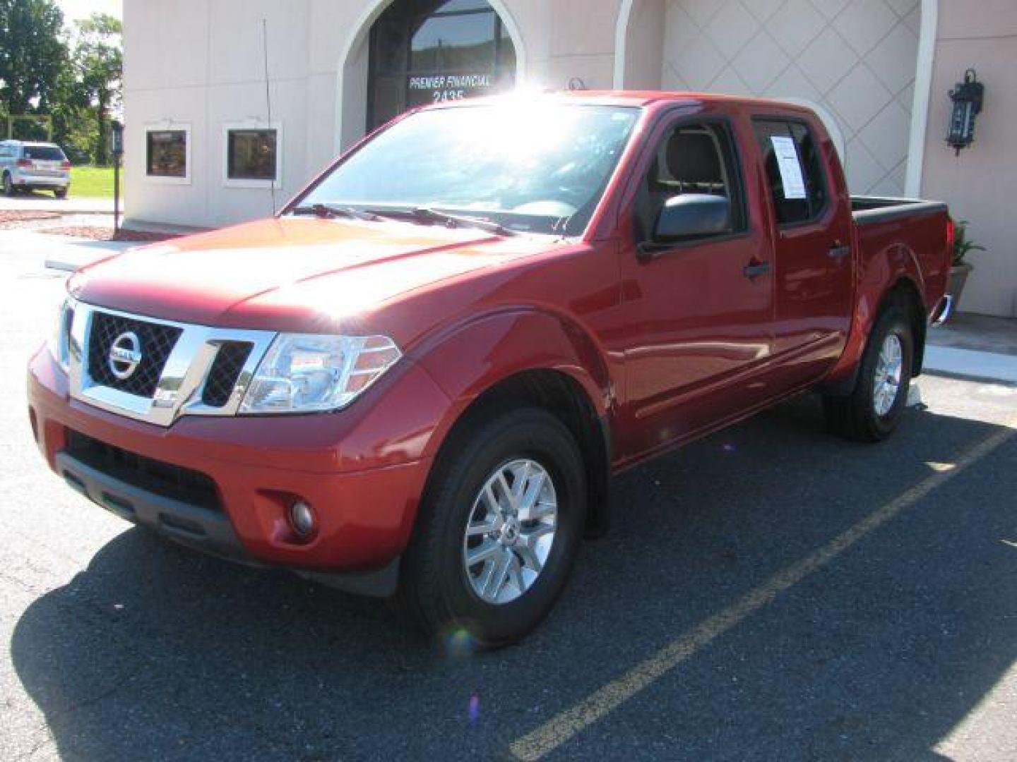 2016 Maroon Nissan Frontier SV (1N6AD0EV3GN) with an VQ 4L V-6 DOHC engine, Automatic transmission, located at 2443 Albert Pike, Hot Springs, AR, 71913, (501) 623-6255, 34.492222, -93.109993 - Photo#6