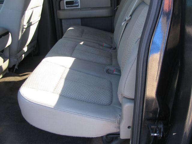 2010 Black Ford F-150 XLT SuperCrew 5.5-ft. Bed 2WD (1FTEW1C82AF) with an 4.6L V8 SOHC 24V engine, 4-Speed Automatic transmission, located at 2443 Albert Pike, Hot Springs, AR, 71913, (501) 623-6255, 34.492222, -93.109993 - Photo#7