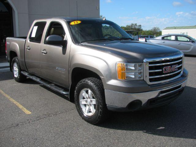 2013 GMC Sierra 1500 SLT's photo