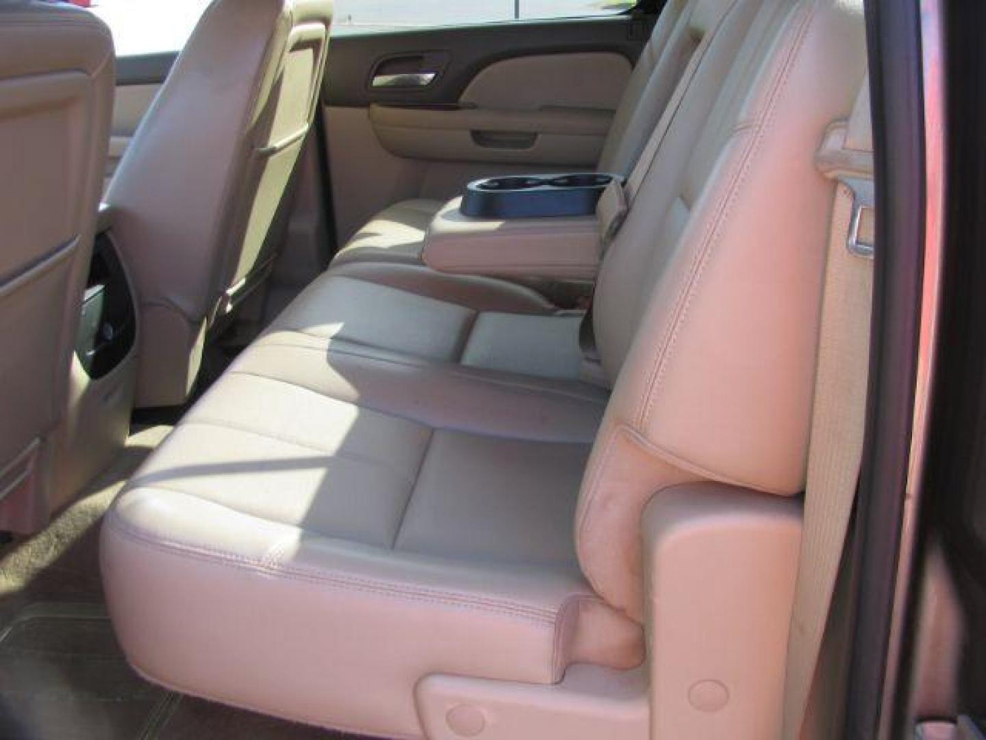 2013 Brown GMC Sierra 1500 SLT (3GTU2WE20DG) with an Vortec 5.3L V-8 variable valve control engine, Automatic transmission, located at 2443 Albert Pike, Hot Springs, AR, 71913, (501) 623-6255, 34.492222, -93.109993 - Photo#6
