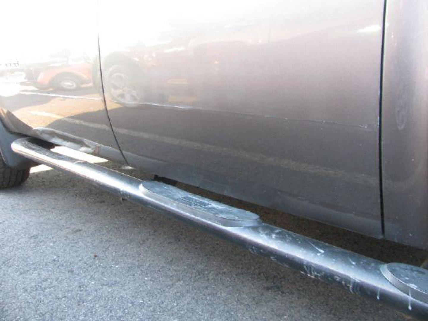 2013 Brown GMC Sierra 1500 SLT (3GTU2WE20DG) with an Vortec 6.2L V-8 variable valve control engine, Automatic transmission, located at 2443 Albert Pike, Hot Springs, AR, 71913, (501) 623-6255, 34.492222, -93.109993 - Photo#14