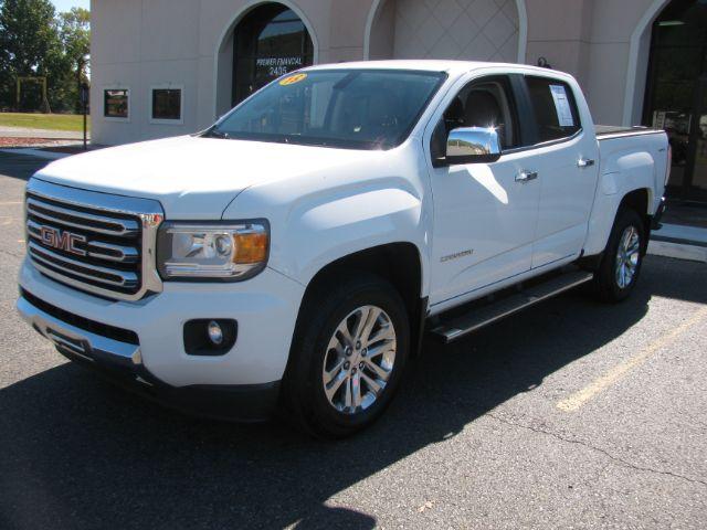 photo of 2015 GMC Canyon SLT