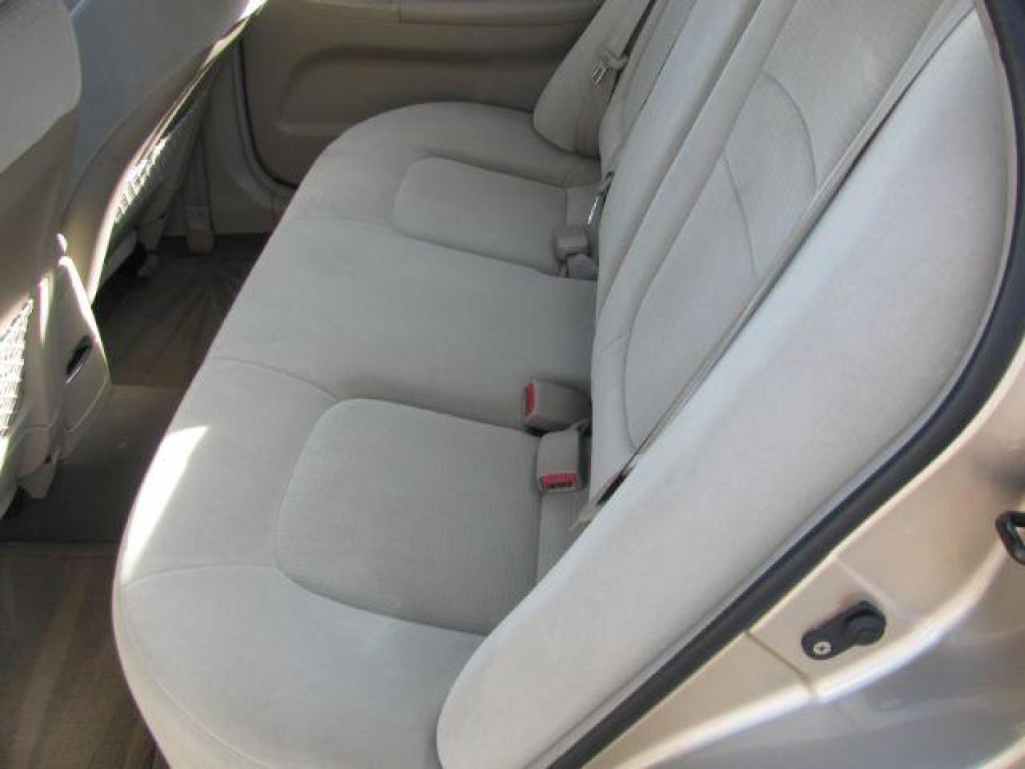 2007 Gold Kia Spectra EX (KNAFE121675) with an 2L I-4 DOHC engine, located at 2443 Albert Pike, Hot Springs, AR, 71913, (501) 623-6255, 34.492222, -93.109993 - Photo#7