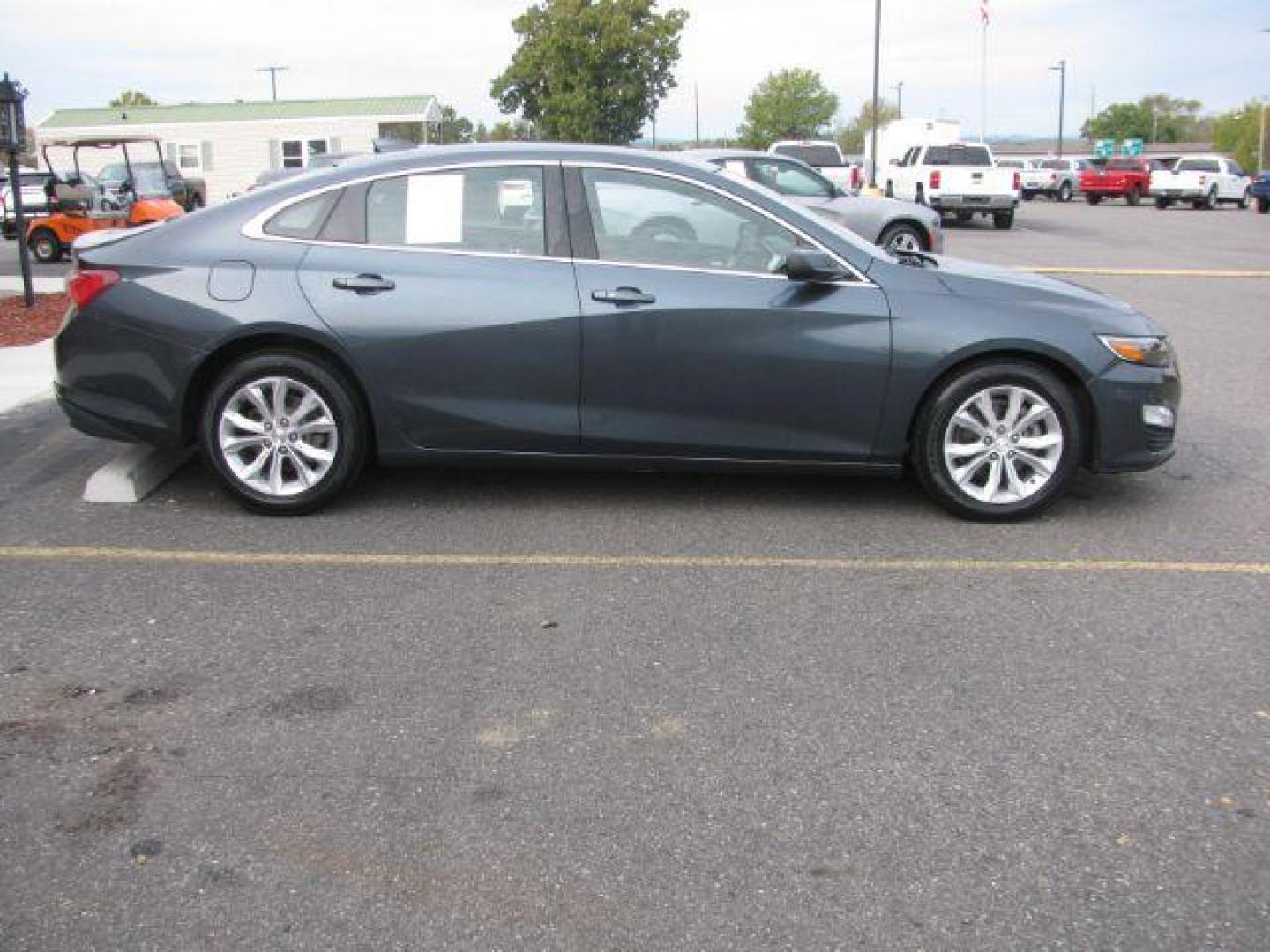 2019 Gray Chevrolet Malibu LT (1G1ZD5ST6KF) with an ECOTEC 1.5L I-4 gasoline direct injection engine, Automatic transmission, located at 2443 Albert Pike, Hot Springs, AR, 71913, (501) 623-6255, 34.492222, -93.109993 - Photo#1