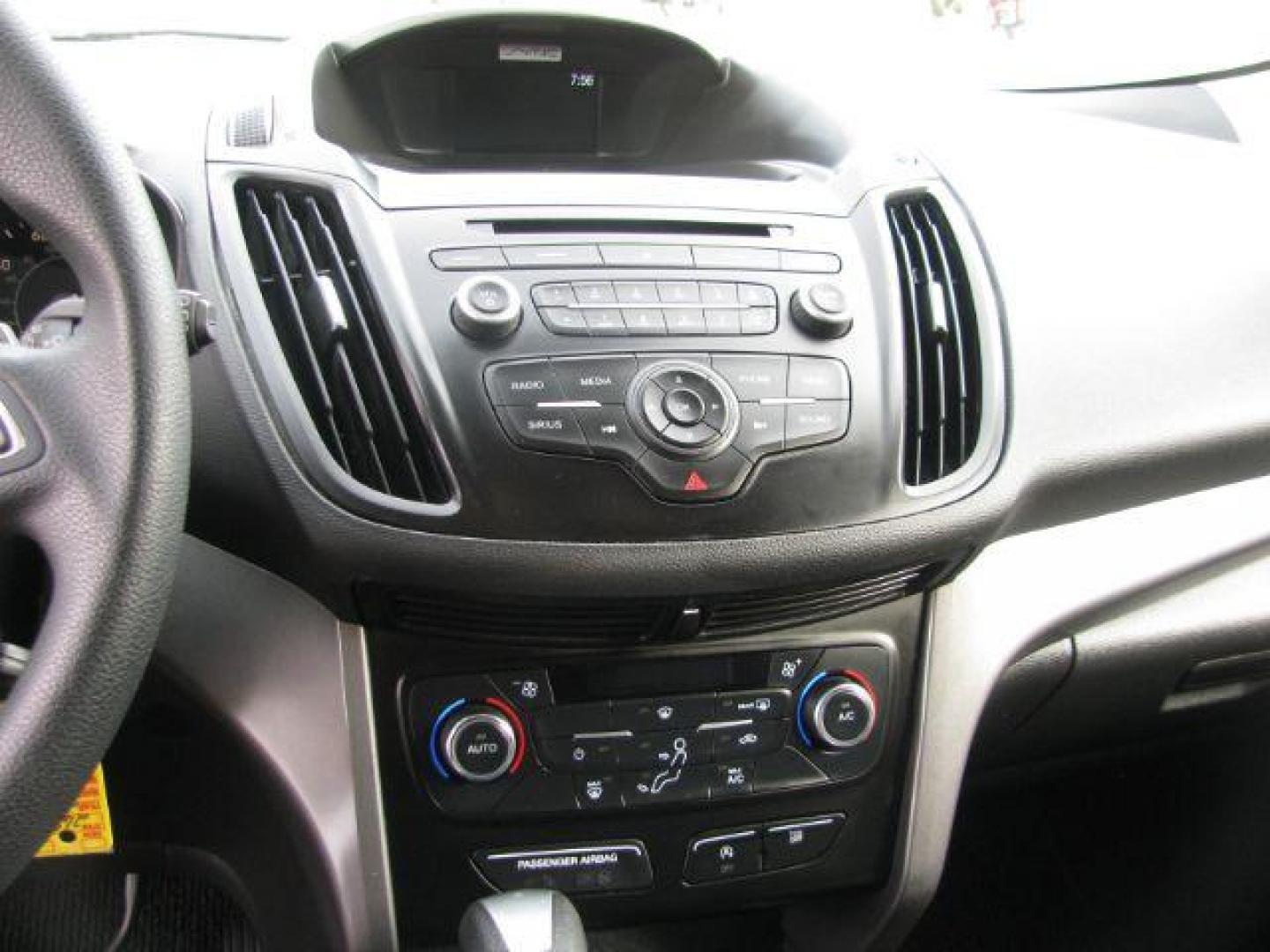 2017 Gold Ford Escape SE (1FMCU0GD1HU) with an EcoBoost 1.5L I-4 gasoline direct injection engine, Automatic transmission, located at 2443 Albert Pike, Hot Springs, AR, 71913, (501) 623-6255, 34.492222, -93.109993 - Photo#9