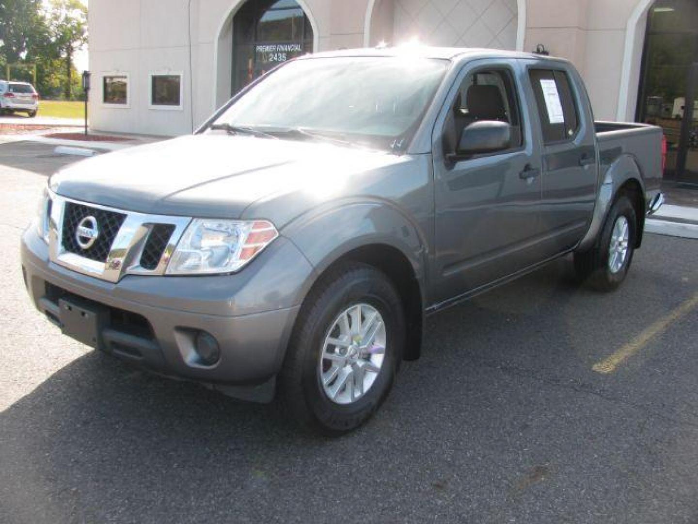 2017 Gray Nissan Frontier SV (1N6DD0ER1HN) with an VQ 4L V-6 DOHC engine, Automatic transmission, located at 2443 Albert Pike, Hot Springs, AR, 71913, (501) 623-6255, 34.492222, -93.109993 - Photo#1