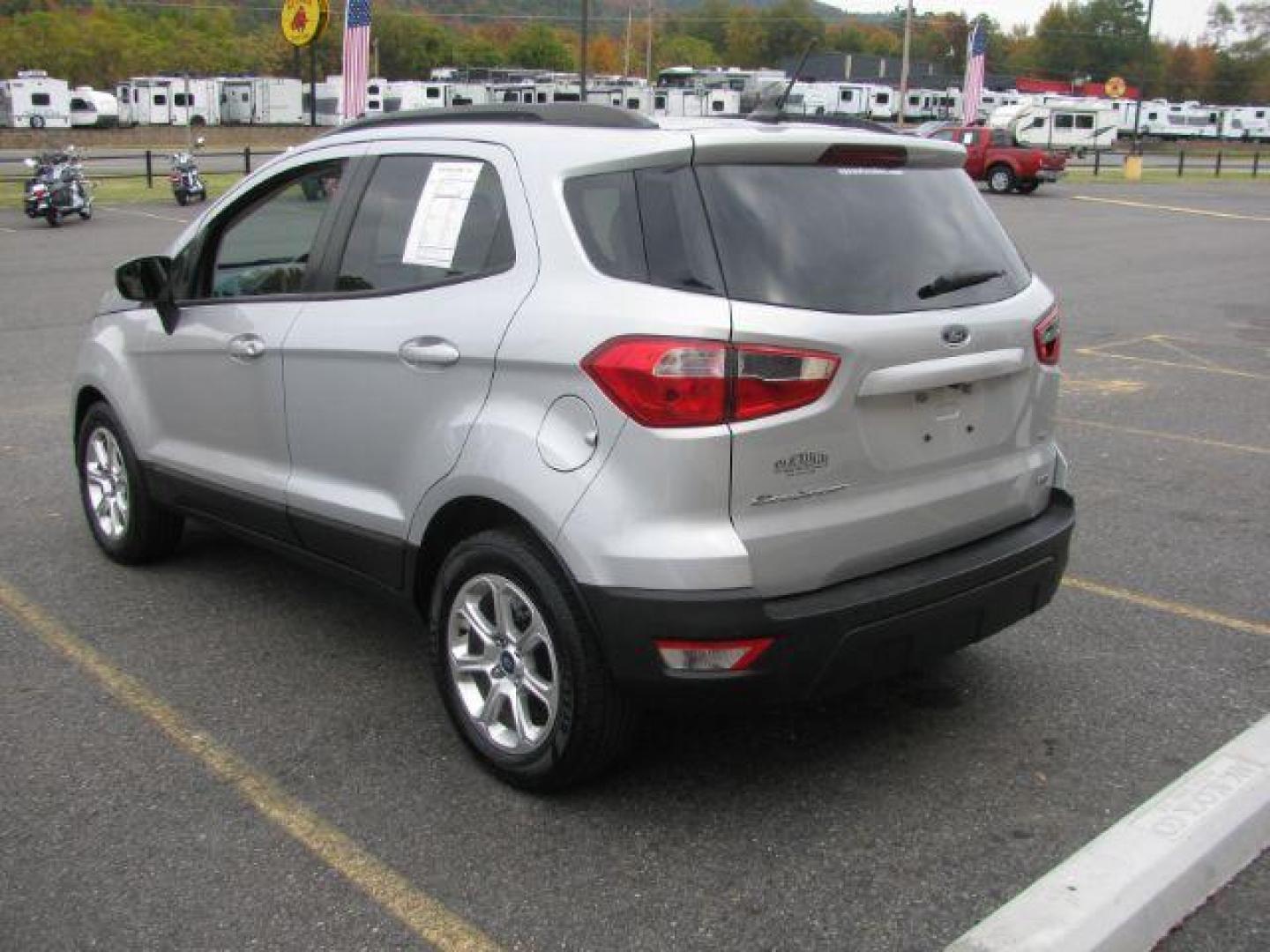 2018 Silver Ford EcoSport SE (MAJ3P1TE4JC) with an EcoBoost 1L I-3 gasoline direct injection engine, Automatic transmission, located at 2443 Albert Pike, Hot Springs, AR, 71913, (501) 623-6255, 34.492222, -93.109993 - Photo#2