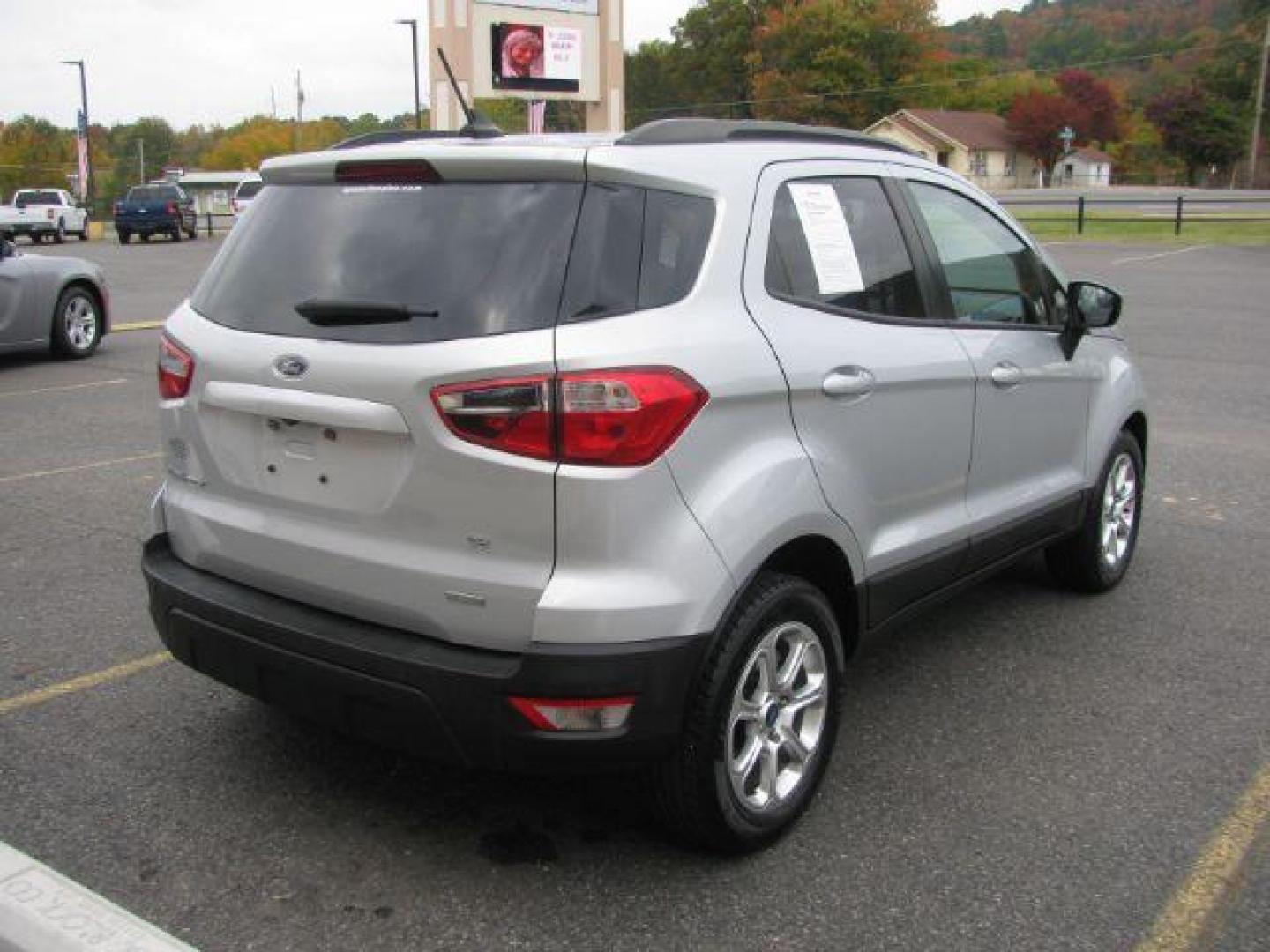 2018 Silver Ford EcoSport SE (MAJ3P1TE4JC) with an EcoBoost 1L I-3 gasoline direct injection engine, Automatic transmission, located at 2443 Albert Pike, Hot Springs, AR, 71913, (501) 623-6255, 34.492222, -93.109993 - Photo#3