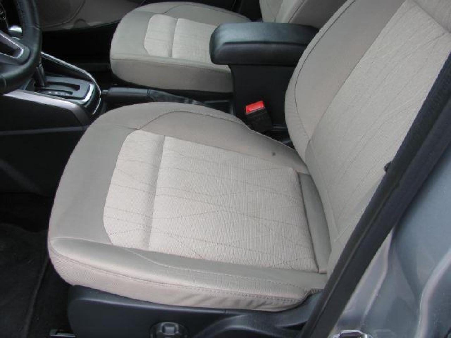 2018 Silver Ford EcoSport SE (MAJ3P1TE4JC) with an EcoBoost 1L I-3 gasoline direct injection engine, Automatic transmission, located at 2443 Albert Pike, Hot Springs, AR, 71913, (501) 623-6255, 34.492222, -93.109993 - Photo#8