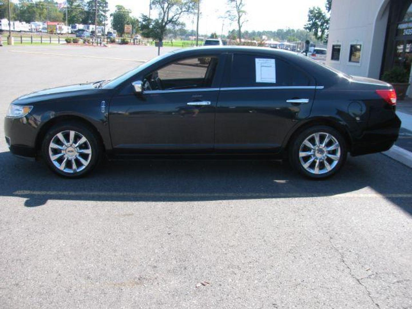 2012 Black Lincoln MKZ Base (3LNHL2GC3CR) with an 3.5L engine, Automatic transmission, located at 2443 Albert Pike, Hot Springs, AR, 71913, (501) 623-6255, 34.492222, -93.109993 - Photo#4