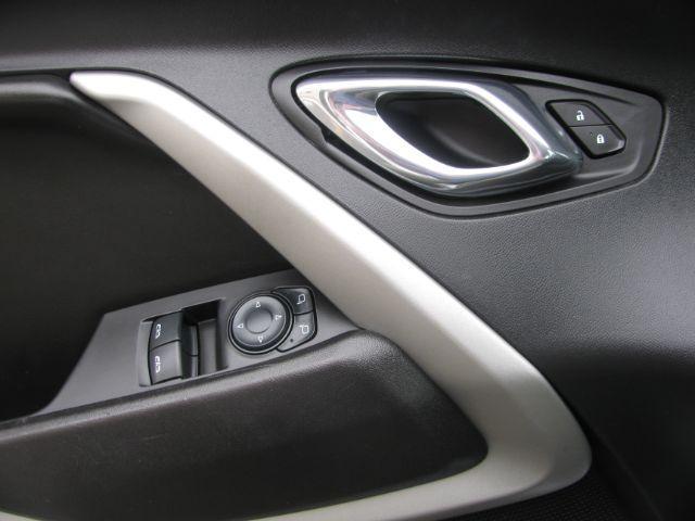 2017 White Chevrolet Camaro 1LT (1G1FB1RS3H0) , located at 2443 Albert Pike, Hot Springs, AR, 71913, (501) 623-6255, 34.492222, -93.109993 - Photo#9