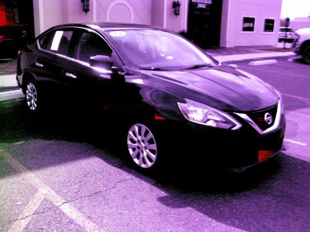 2017 Black Nissan Sentra S (3N1AB7AP0HY) with an 1.8L I-4 DOHC engine, Automatic transmission, located at 2443 Albert Pike, Hot Springs, AR, 71913, (501) 623-6255, 34.492222, -93.109993 - Photo#5