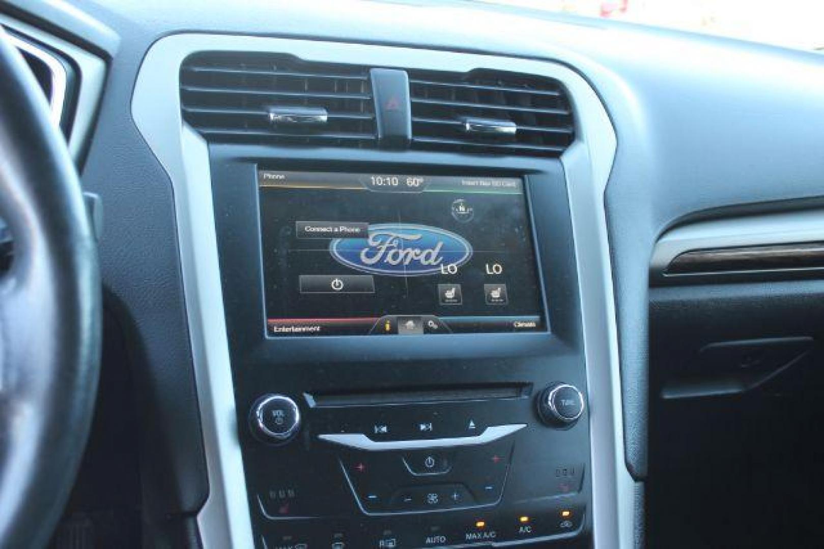 2014 Black Ford Fusion SE (3FA6P0HD9ER) with an EcoBoost 1.5L I-4 gasoline direct injection engine, Automatic transmission, located at 2443 Albert Pike, Hot Springs, AR, 71913, (501) 623-6255, 34.492222, -93.109993 - Photo#9