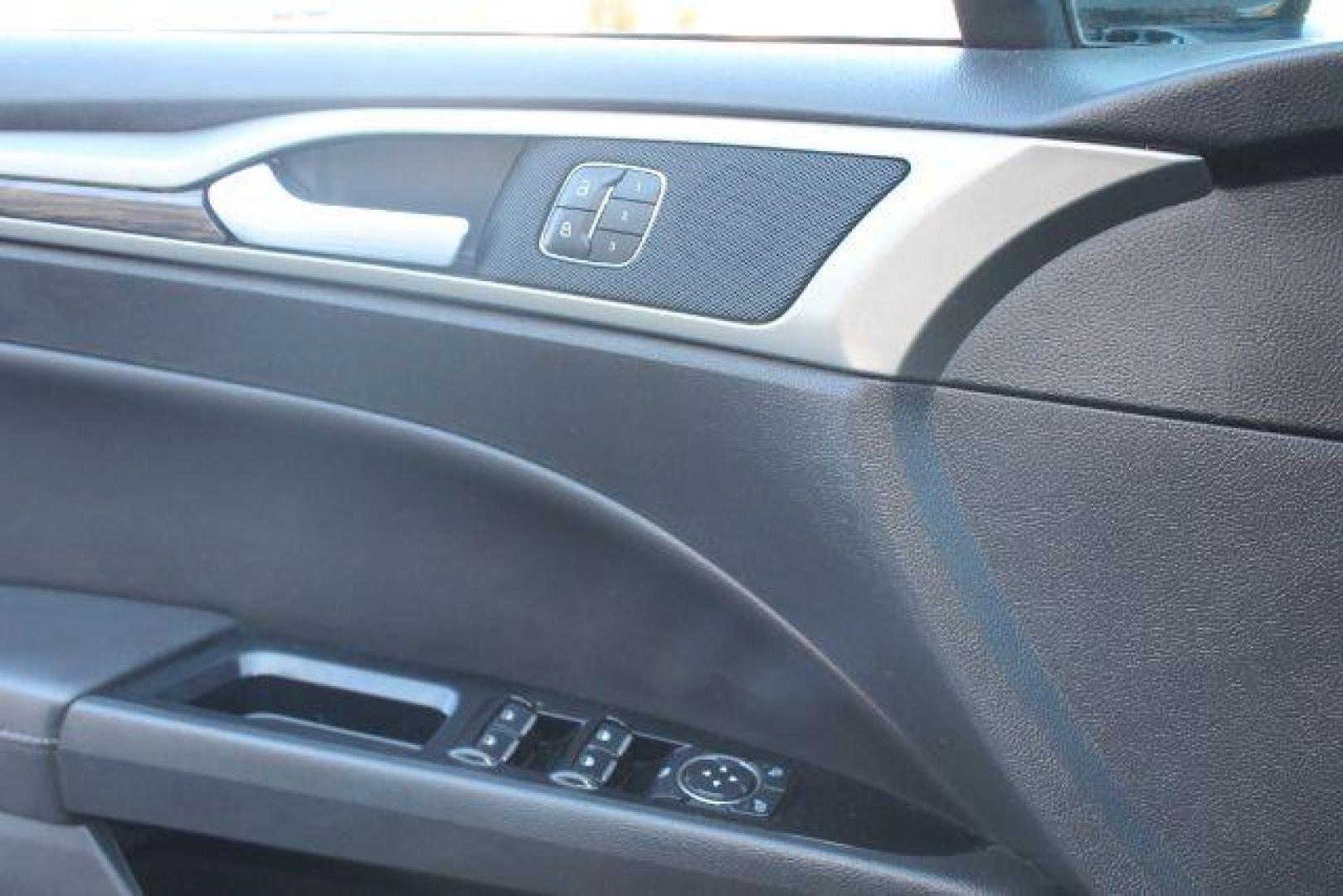 2014 Black Ford Fusion SE (3FA6P0HD9ER) with an EcoBoost 1.5L I-4 gasoline direct injection engine, Automatic transmission, located at 2443 Albert Pike, Hot Springs, AR, 71913, (501) 623-6255, 34.492222, -93.109993 - Photo#10