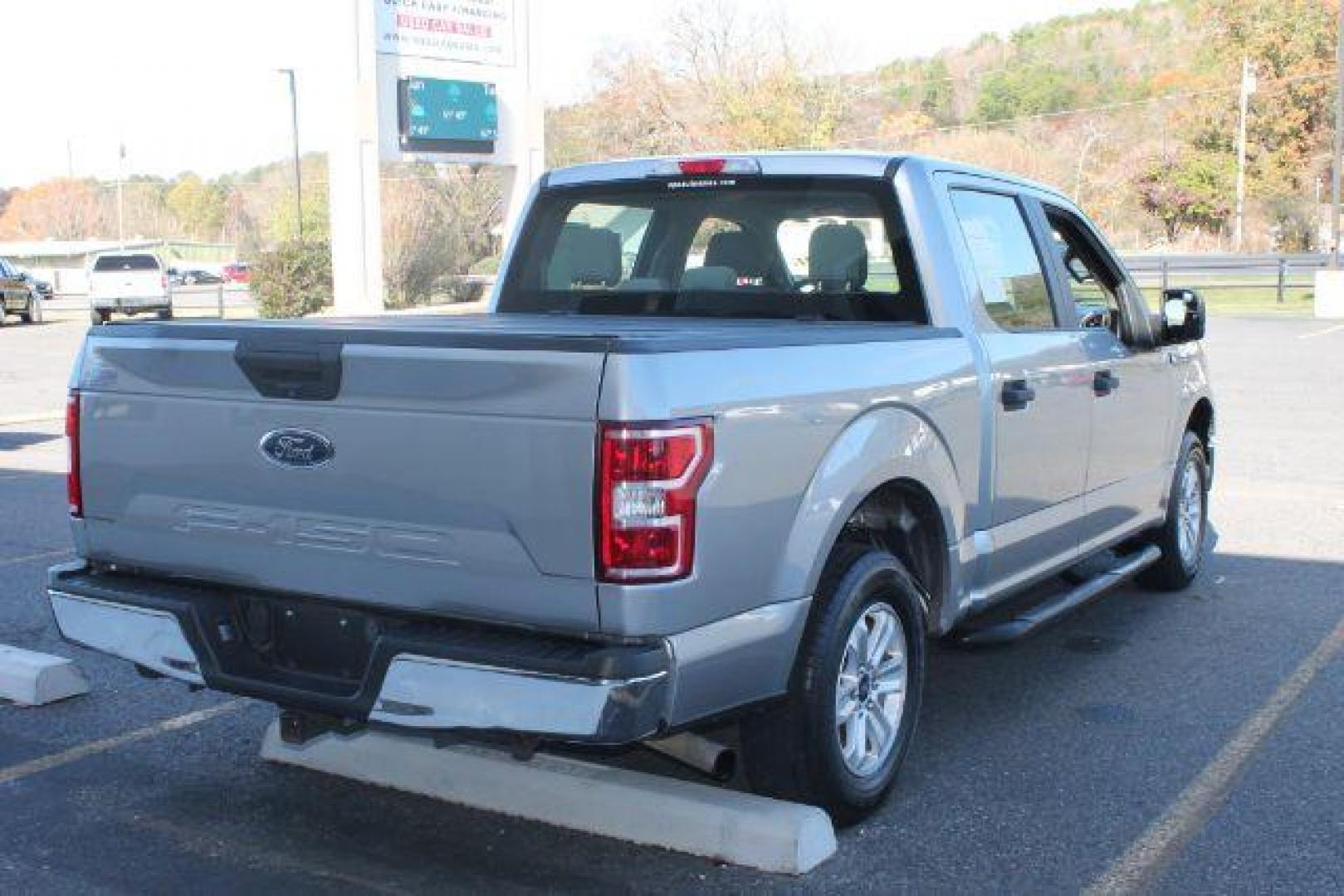 2020 Silver Ford F-150 XL (1FTEW1CB4LK) with an 3.3L V-6 port/direct injection engine, Automatic transmission, located at 2443 Albert Pike, Hot Springs, AR, 71913, (501) 623-6255, 34.492222, -93.109993 - Photo#3