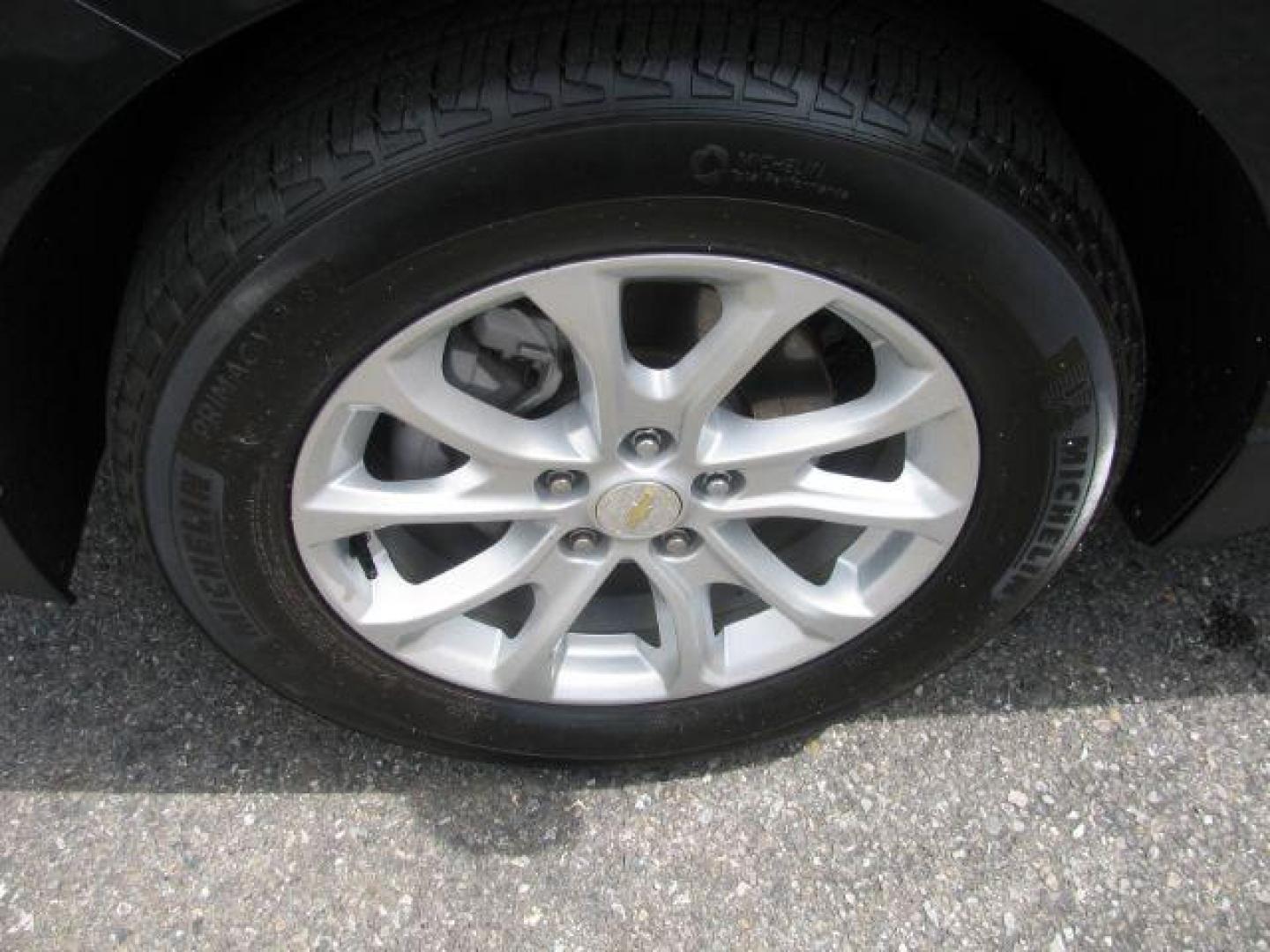 2021 Blue Chevrolet Equinox FWD LT (3GNAXKEV5MS) with an 1.5L I-4 gasoline direct injection engine, Automatic transmission, located at 2443 Albert Pike, Hot Springs, AR, 71913, (501) 623-6255, 34.492222, -93.109993 - Photo#6