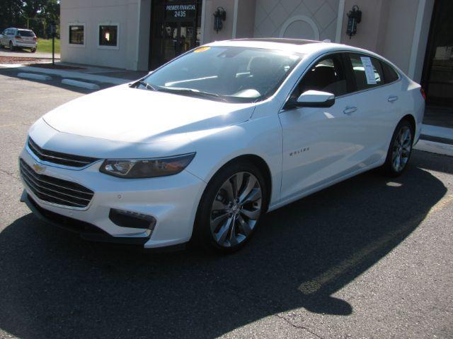 2016 White /Dark Atmosphere/Loft Brown Chevrolet Malibu Premier (1G1ZH5SX9GF) with an ECOTEC 2L I-4 gasoline direct injection engine, Automatic transmission, located at 2443 Albert Pike, Hot Springs, AR, 71913, (501) 623-6255, 34.492222, -93.109993 - Photo#5