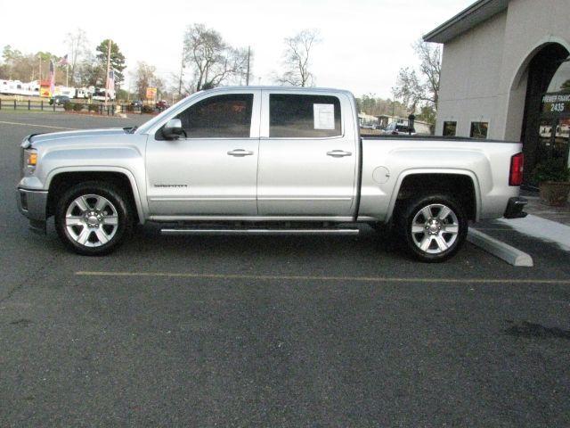 2014 Silver GMC Sierra 1500 SLE (3GTP1UEC8EG) with an EcoTec3 5.3L V-8 gasoline direct injection engine, Automatic transmission, located at 2443 Albert Pike, Hot Springs, AR, 71913, (501) 623-6255, 34.492222, -93.109993 - Photo#1