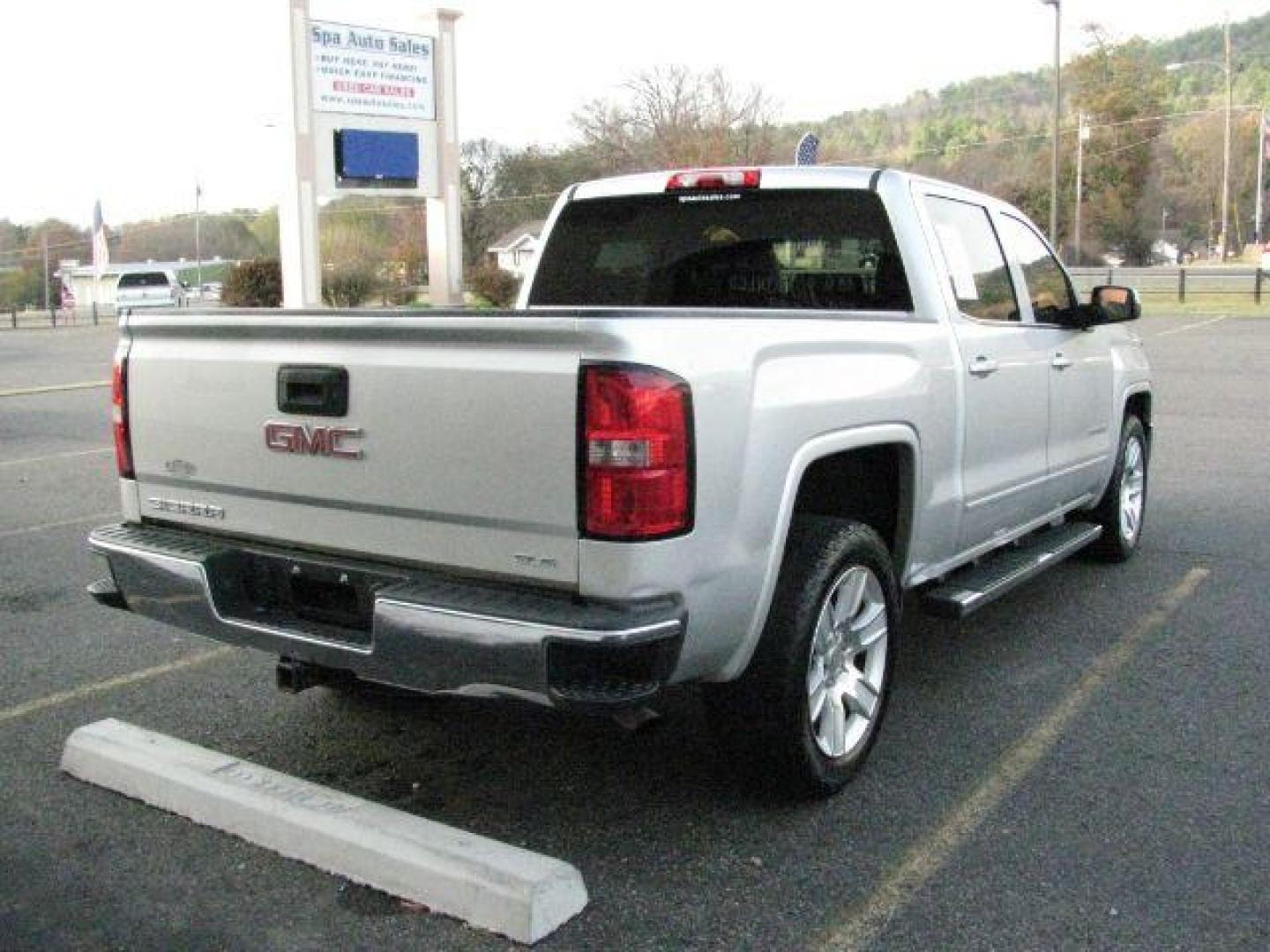2014 Silver GMC Sierra 1500 SLE (3GTP1UEC8EG) with an EcoTec3 5.3L V-8 gasoline direct injection engine, Automatic transmission, located at 2443 Albert Pike, Hot Springs, AR, 71913, (501) 623-6255, 34.492222, -93.109993 - Photo#3